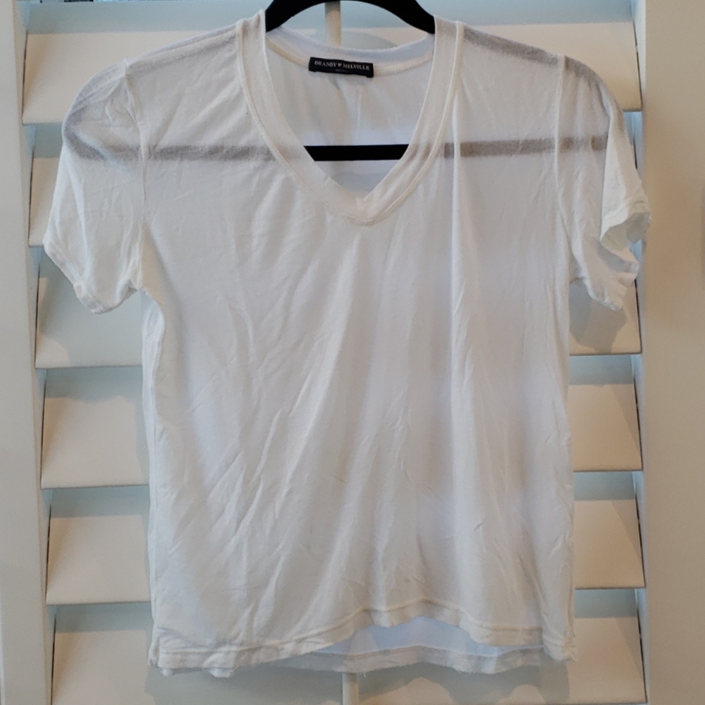 Brandy Melville short sleeve cropped t